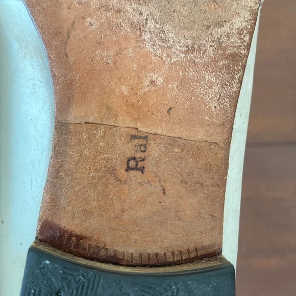 Ralph Lauren Ivory Leather loafers with logo button size 6 1/2 Women’s - Picture 7 of 10